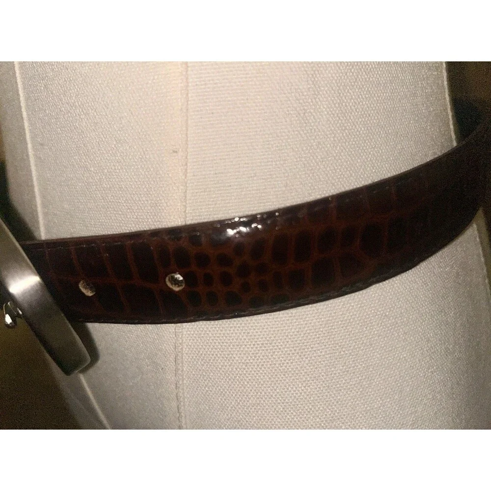 Woman Brown Leather Belt With Crocodile Embossed Texture With Nickel Buckle S/M